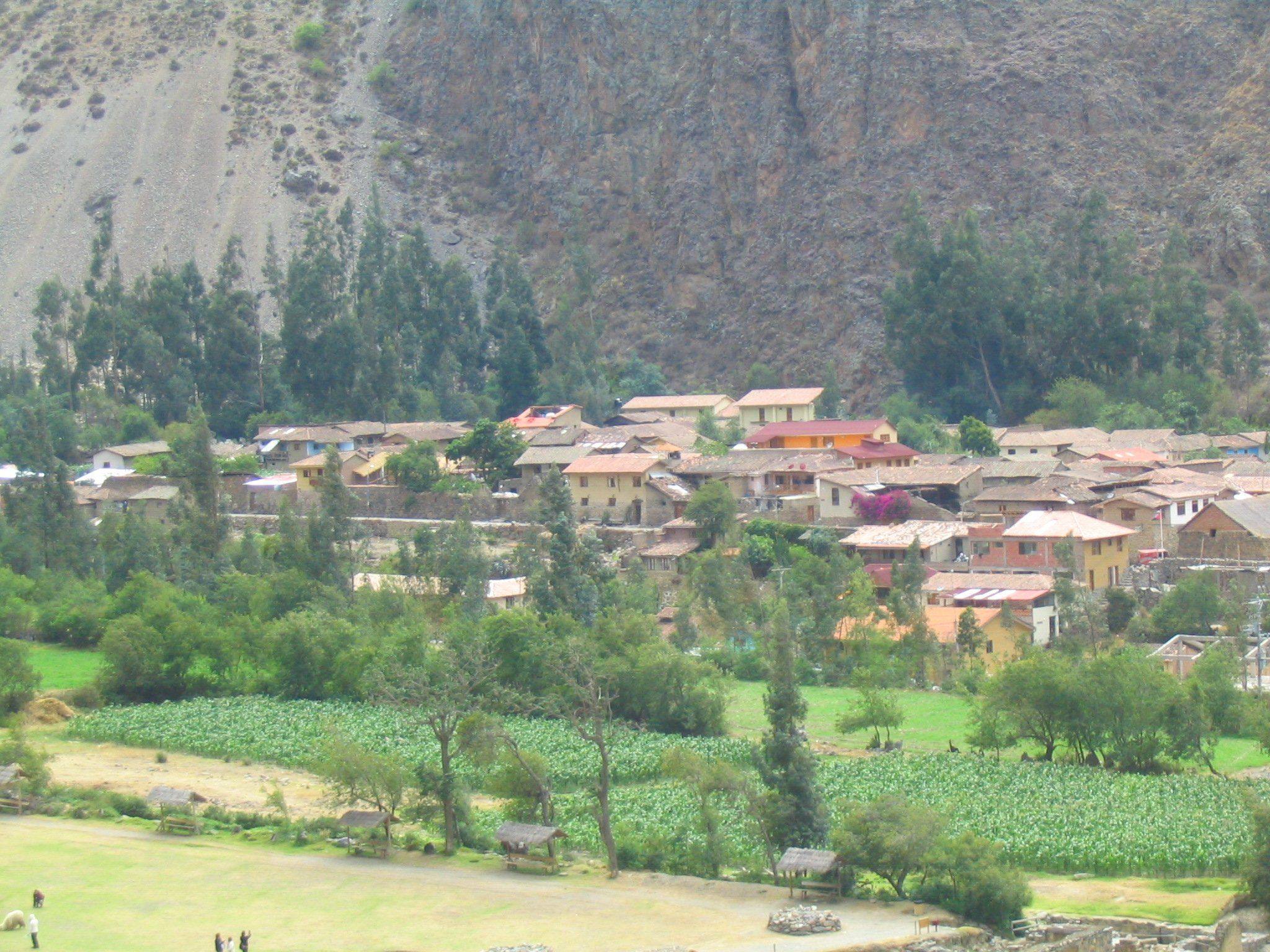 picture of us in Ollantaytambo